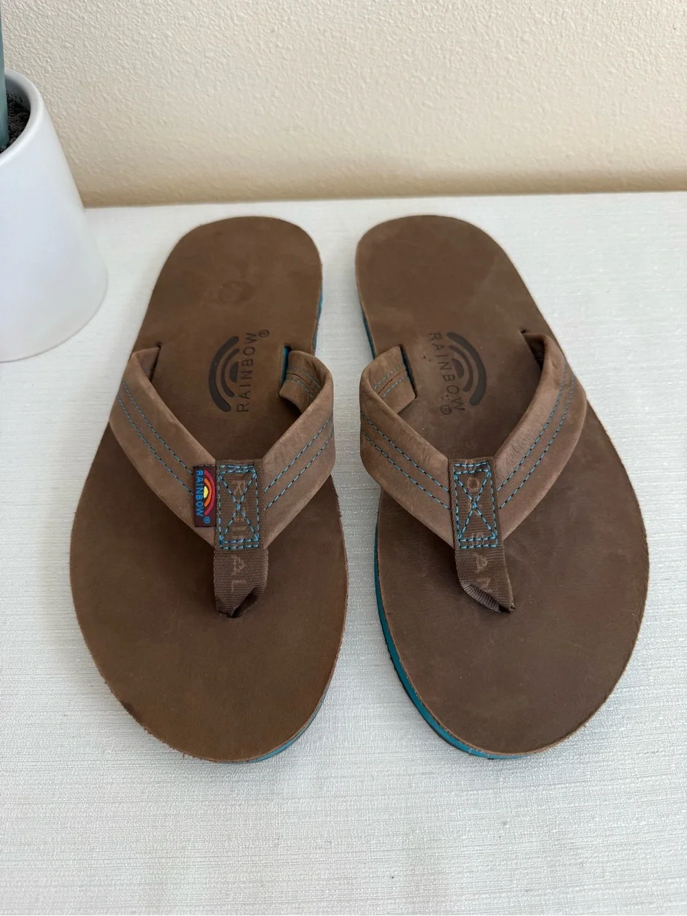 New Rainbow Brown Leather Flip Flop Sandals with Teal Midsole - Picture 2 of 12